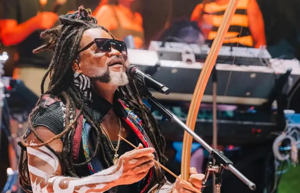 União da Orquestra Ouro Preto com Carlinhos Brown traz criação inédita