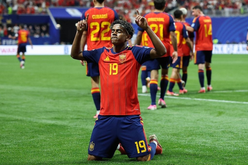 Espanha atropela Arábia Saudita e vê Yamal entrar para a história da Copa