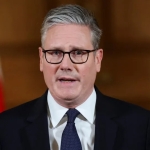 Primeiro-ministro do Reino Unido, Keir Starmer anuncia demissão