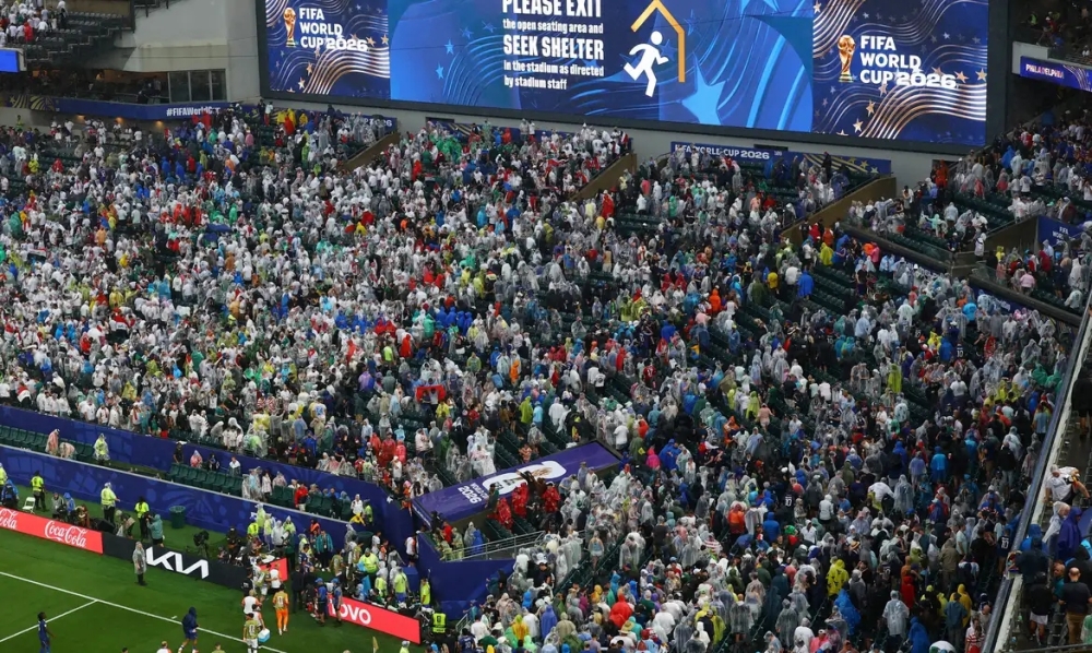 Segundo tempo de França x Iraque na Filadélfia é adiado por tempestade