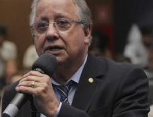 Manutenção de incentivos fiscais aprovado na Alerj beneficia taxistas do estado