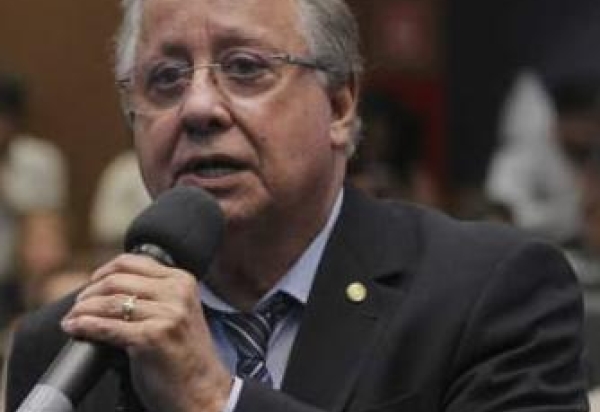 Manutenção de incentivos fiscais aprovado na Alerj beneficia taxistas do estado