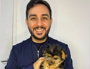 Especialista no atendimento de filhotes, Dr. Lucas Roberto une experiência e dedicação à medicina veterinária
