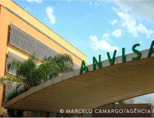Anvisa proíbe plataforma de consulta online e entrega de medicamento