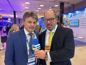 Prefeito de Benedito Novo, Jean Grundmann assume presidência da Egem e defende protagonismo dos municípios em ano eleitoral