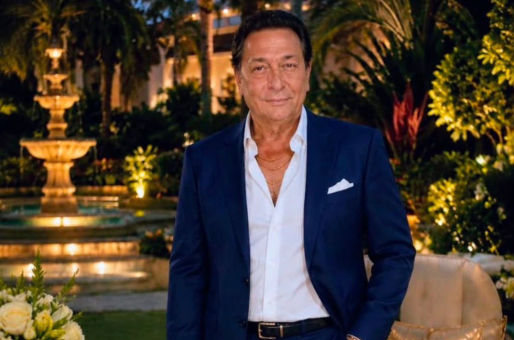Claudio Dann, afilhado da Elza Soares, é comparado a Johnny Mathis e emociona com voz aveludada