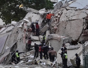 Sobe para 1.943 o número de mortos confirmados em terremotos na Venezuela
