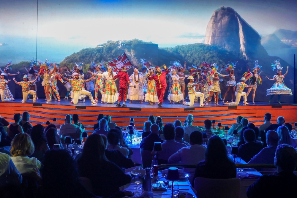 'Promoção para Cariocas'  leva moradores do Estado do Rio  ao Roxy Dinner Show com desconto especial