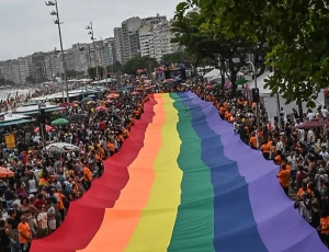 Rio Sem LGBTIfobia: trabalhadores entram em estado de greve