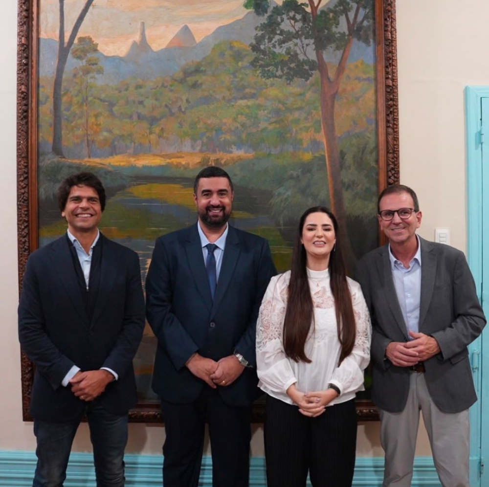 Paes e Pedro Paulo se encontram com prefeito e primeira-dama de Teresópolis, a pré-candidata à deputada estadual Cláudia Vasconcellos