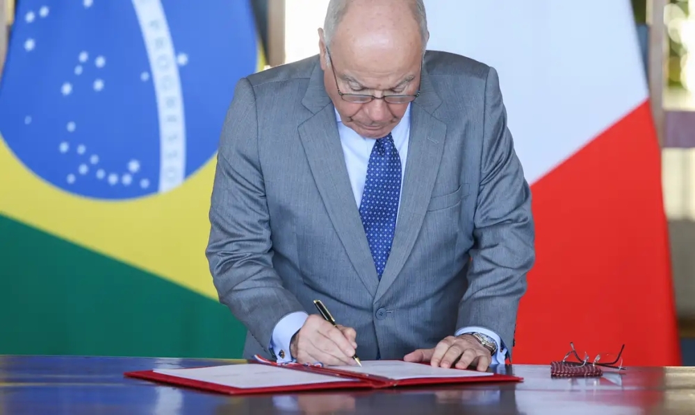 Itamaraty alerta para risco de EUA usar força militar no Brasil