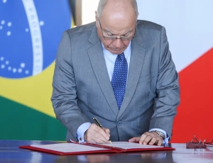 Itamaraty alerta para risco de EUA usar força militar no Brasil