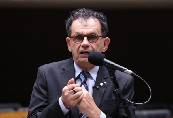Reimont aciona TSE e Procuradoria-Geral Eleitoral para apurar propaganda antecipada de Flávio Bolsonaro