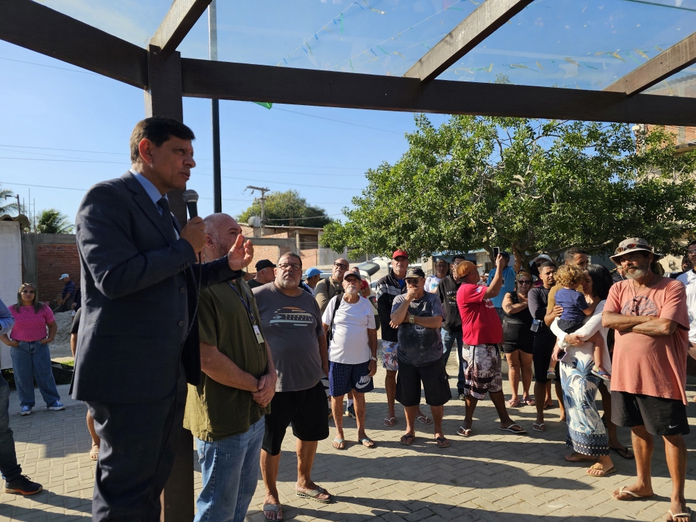 Membro da Comissão de Meio Ambiente, deputado Marcelo Dino ouve moradores do Monte Alto, em Arraial, que correm risco de despejo