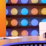 Jornalista abandona programa ao vivo e dispara: 'Prefiro comer m****'