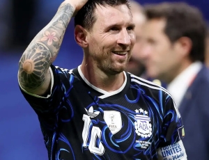 'Chegar a cinco finais seguidas é impressionante', diz Lionel Messi