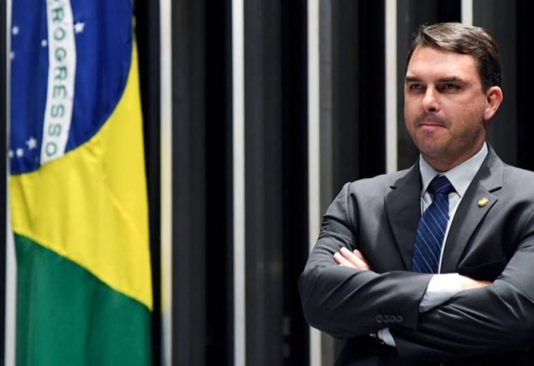 O frio na barriga de Flávio Bolsonaro às vésperas da convenção que pode definir seu futuro eleitoral