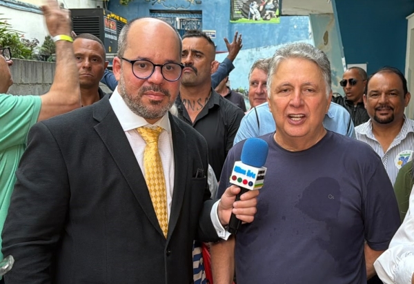 Garotinho é oficializado candidato e promete enfrentar 'sistema' que protege corruptos