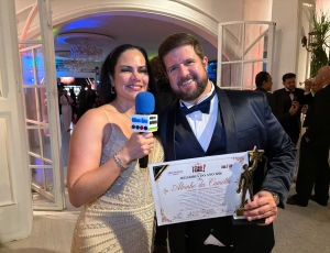 Alvinho da Camélia Flores celebra homenagem no Troféu Tô na Fama e mantém viva a tradição centenária da floricultura mais antiga do Rio