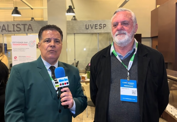 Jordão Vidotto celebra o 1º lugar de Óleo na atenção primária em São Paulo, o 5º do Brasil, e leva ao governador um pedido antigo: os 8,5 km que separam o município da rodovia Castelo Branco.