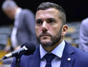 Com possível desembarque da Federação Progressistas União da coligação de Douglas Ruas, PL já tem nome para substituir Canella na disputa ao Senado no Rio