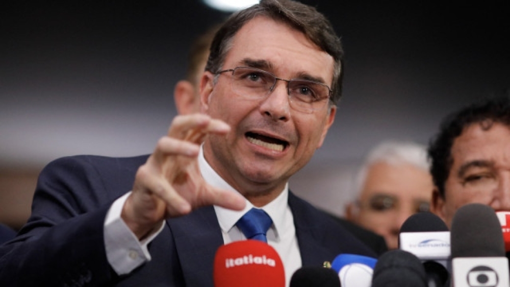 Republicanos diz a Flávio Bolsonaro que partido não quer aliança e ficará neutro na eleição
