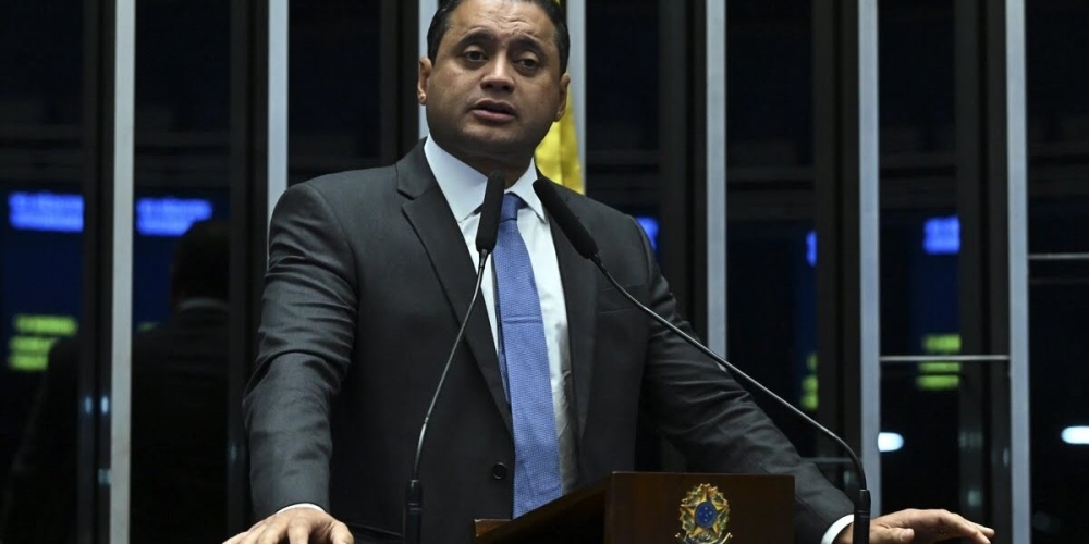 Ex-assessor de senador Weverton é alvo de operação sobre lavagem de dinheiro em Brasília
