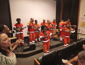 Projeto Cine Samba retorna ao Centro Cultural da Justiça Federal com nova edição gratuita reunindo cinema e roda de samba