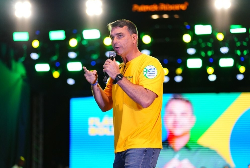 Flávio define candidato a vice; anúncio acontecerá em Brasília