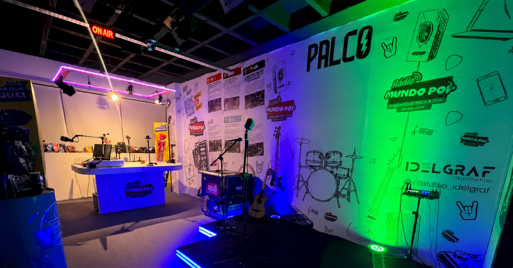 Rádio Mundo Pop cria espaço inédito para apresentações musicais com transmissão ao vivo