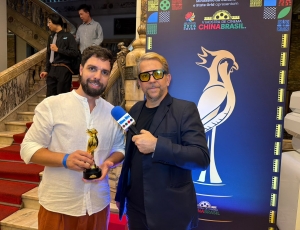 Camilo Cavalcante apresenta documentário Belchior, premiado com Arara Azul na 5ª Mostra de Cinema China-Brasil