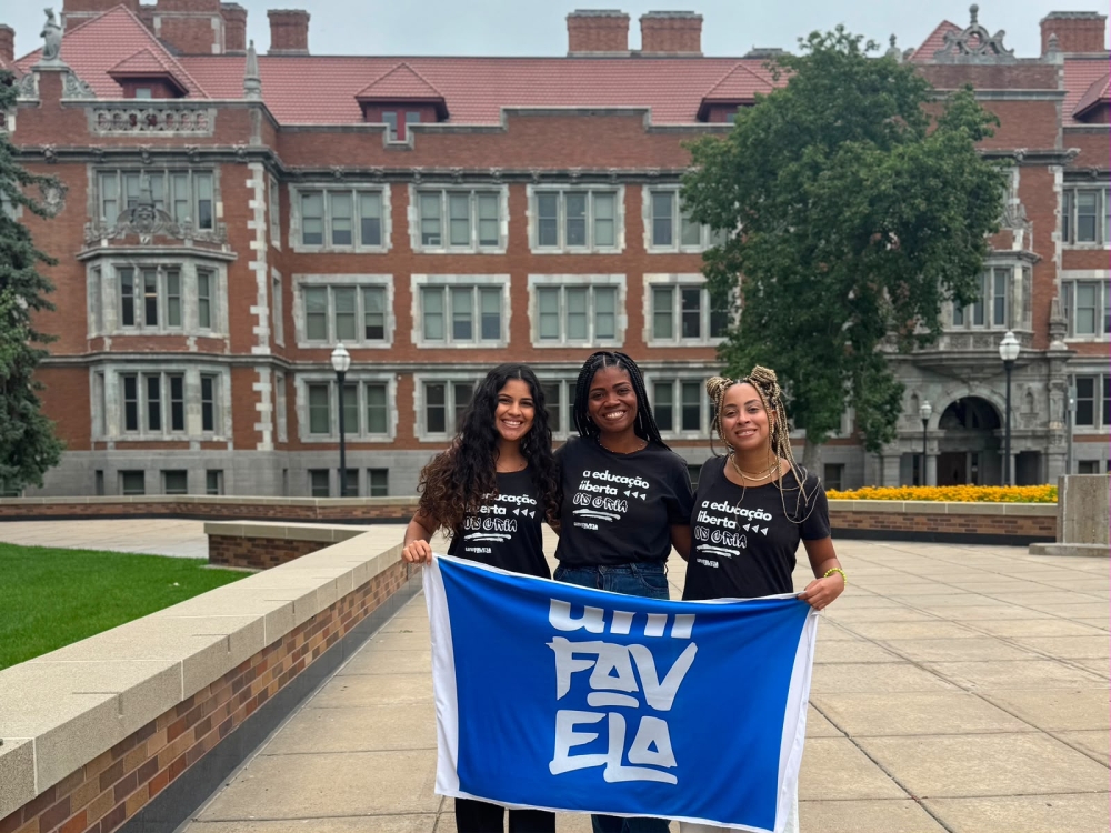 Educadoras da UniFavela da Maré participam de experiência acadêmica e cultural nos Estados Unidos