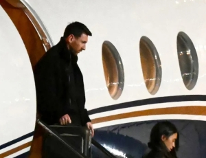 Luto! As imagens da chegada de Lionel Messi para o funeral do pai