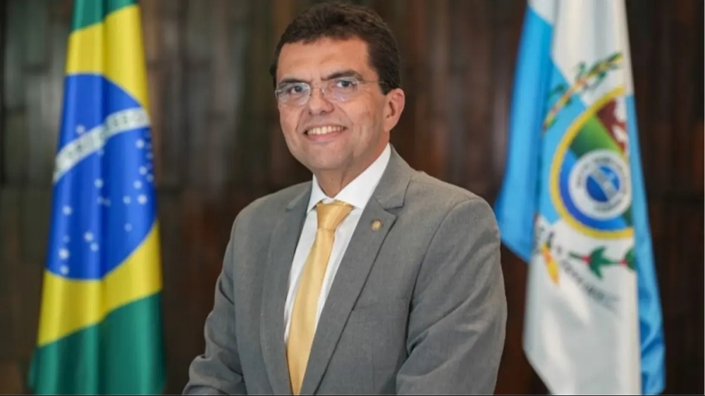 Deputado Chico Machado é internado às pressas em hospital de Macaé