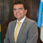 Deputado Chico Machado é internado às pressas em hospital de Macaé