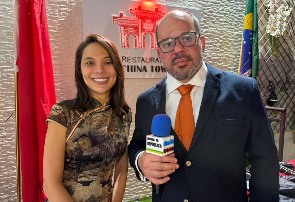 Caroline Ting celebra o Dia da Amizade Brasil-China no Rio e defende a filosofia como ponte para entender o outro