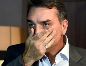 Deputado pede à PF que investigue fraude em filiação e acareação entre Flávio e Renan