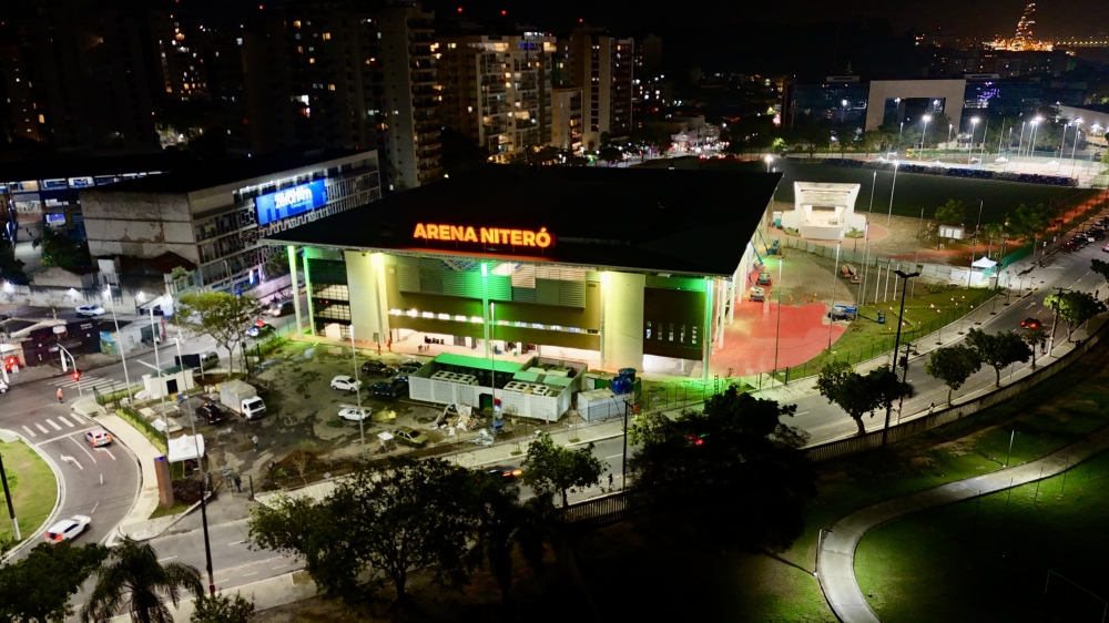 Arena Niterói tem programação com competições de vôlei feminino e futsal internacional