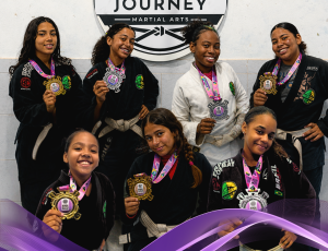 Agosto Lilás: meninas de projeto social carioca conquistam o Mundial Feminino de jiu-jítsu