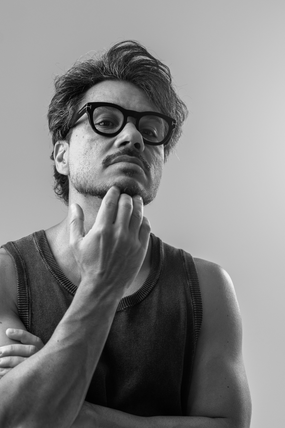 Tio Ander apresenta 'Tá tudo bem', novo single de seu projeto autoral