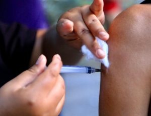 Niterói realiza Dia D de Multivacinação neste sábado (22)