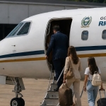 Viagens secretas, o retorno: governo do estado volta a esconder destino e gastos de missões internacionais