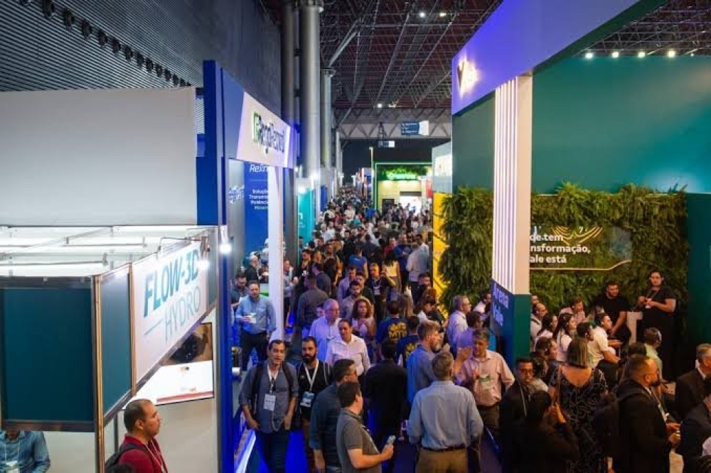 INTR debate ampliação do processamento de minerais críticos no Brasil durante EXPOSIBRAM 2026