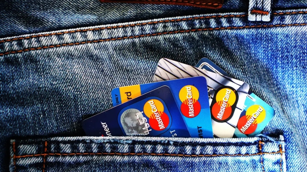 Qual compensa mais na hora de usar o cartão de crédito?