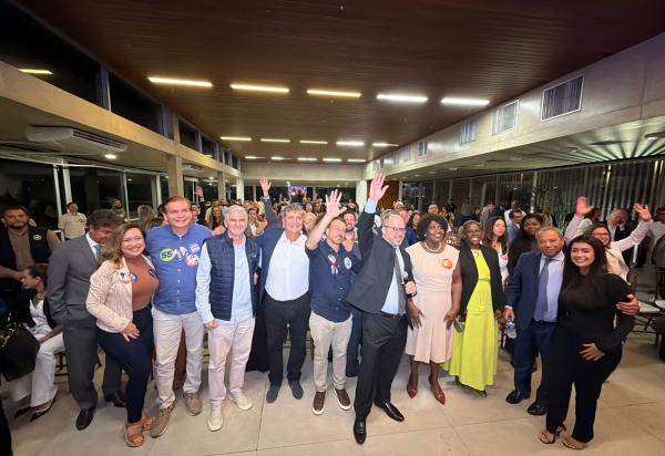 No Campo Olímpico de Golfe, Daniel Soranz defende o SUS, celebra a dobradinha com Benedita da Silva e pede voto consciente -ASSISTA