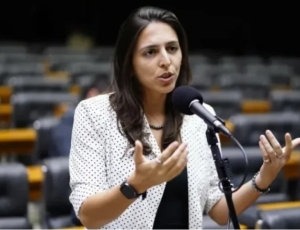 Deputada Natália Bonavides denuncia ameaça de estupro e esquartejamento