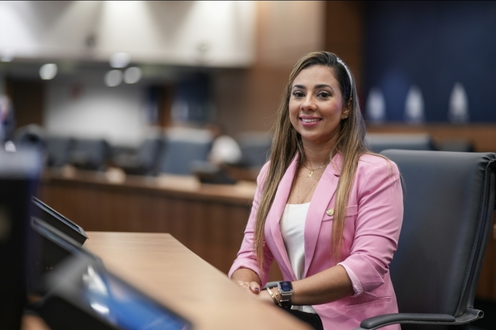 Mandato Ativo: Deputada Estadual Giselle Monteiro concede prêmio 'Construtor da Paz' a Bombeiros por Resgate de Alto Risco