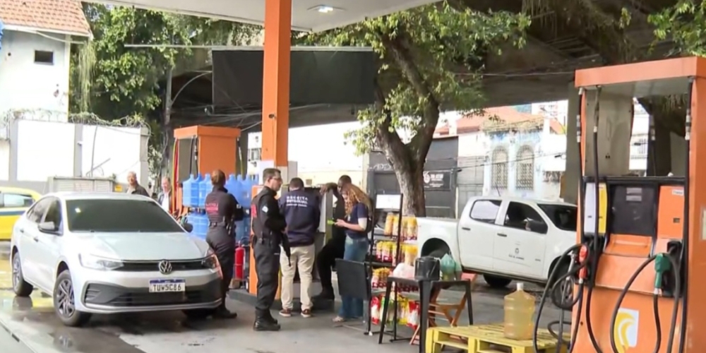 Sete postos de gasolina são fechados no Rio por fraudes; operação aponta quase dois mil estabelecimentos irregulares no setor de combustíveis