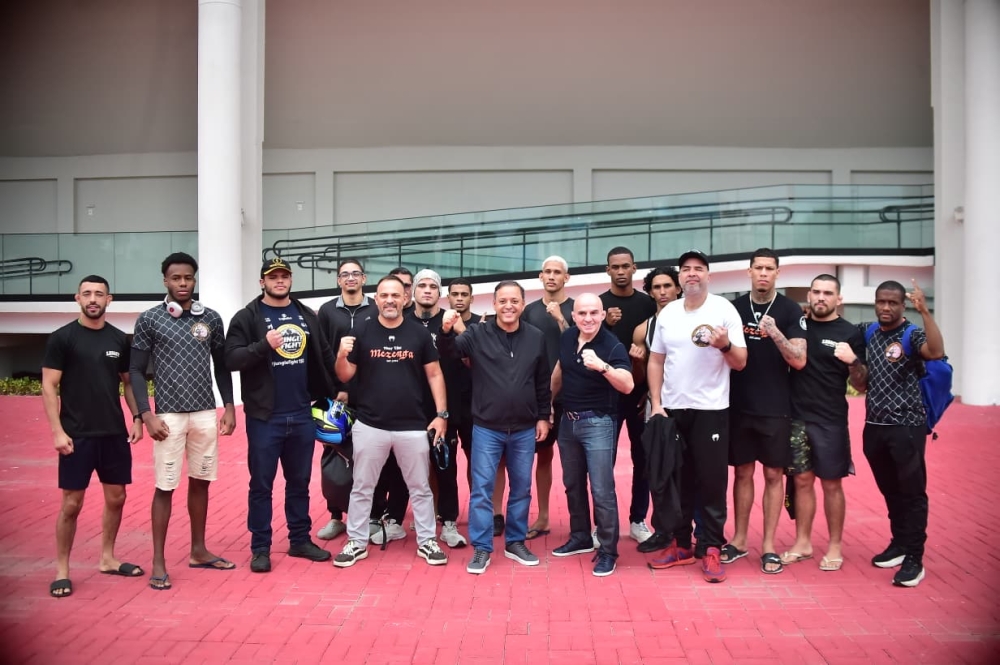 Prefeito Rodrigo Neves e Wallid Ismail celebram chegada do Jungle Fight 155 a Niterói