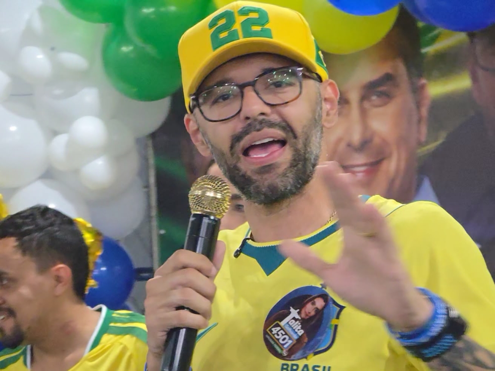 Deputado Alexandre Knoploch faz campanha em Magé, terra de Cozzolino, seu maior rival na Alerj
